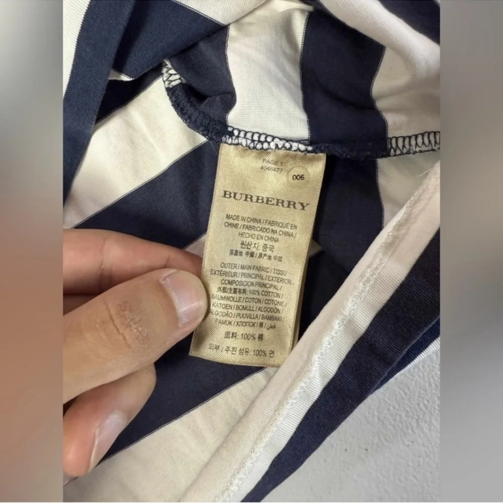 Burberry Signature Logo Striped T-Shirt - White T-Shirts, Clothing Sz L USED - Picture 5 of 9
